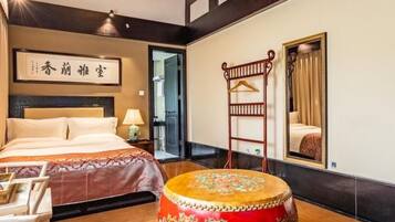 Deluxe Double Room (Mainland Chinese Citizen Only) | Free WiFi