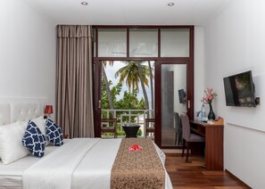 Chambre Double Supérieure | Ameublement personnalisé, bureau