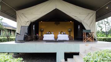 1 chambre, coffres-forts dans les chambres, bureau