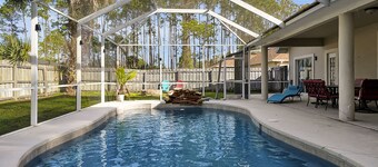 Salty Pool Escape - Nearby Beach