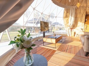 [Glamping] Pet Companion Modern Japanese Style Room 38 sqm [Shared Toilet & Bath room], Non Smoking | In-room safe, desk, free WiFi, bed sheets - LiVEMAX RESORT Sakurajima-seafront (Tarumizu)