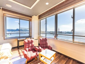 In-room safe, desk, free WiFi, bed sheets