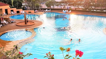 Apartment | Pool | Outdoor pool