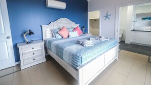 Apartment, 3 Bedrooms - Absolute Airlie - Airlie Beach (Airlie Beach)