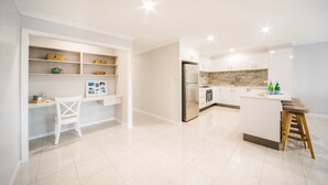 Apartment, 3 Bedrooms | Private kitchen | Espresso maker, full-sized fridge, microwave, oven - Airlie on Main Street - Airlie Beach (Airlie Beach)