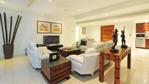Apartment, 4 Bedrooms | Living area - Le Jarden Penthouse - Airlie Beach (Airlie Beach)