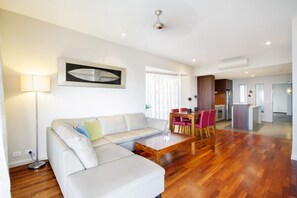 Apartamento, 1 quarto | Área de estar | Smart TV, Netflix, serviços de streaming