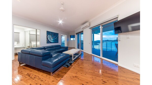 House, 6 Bedrooms | Living area | LCD TV - Picturesque on Passage - Whitsundays (Shute Harbour)