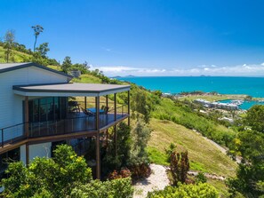 Beach/ocean view - Casa Del Mar - Airlie Beach (Airlie Beach)
