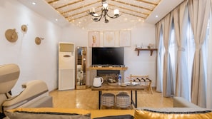 Deluxe Double Room (Mainland-Chinese Citizen Only)