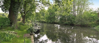 Holiday Home by the Spree with Ferry Port Access
