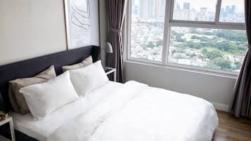 2 bedrooms, in-room safe, iron/ironing board, WiFi