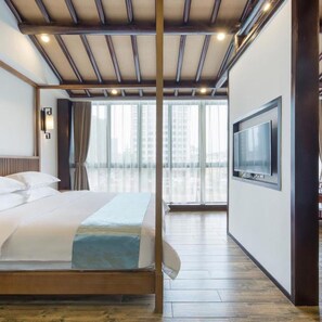 スイート 禁煙 | 遮光カーテン、WiFi (無料)、ベッドシーツ