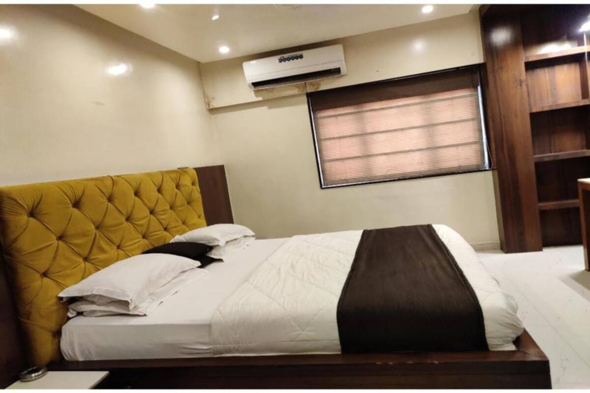 Soundproofing, iron/ironing board (on request), bed sheets
