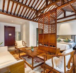 Desk, blackout curtains, free WiFi - Floral Hotel Sheng Poman Courtyard (Hangzhou)