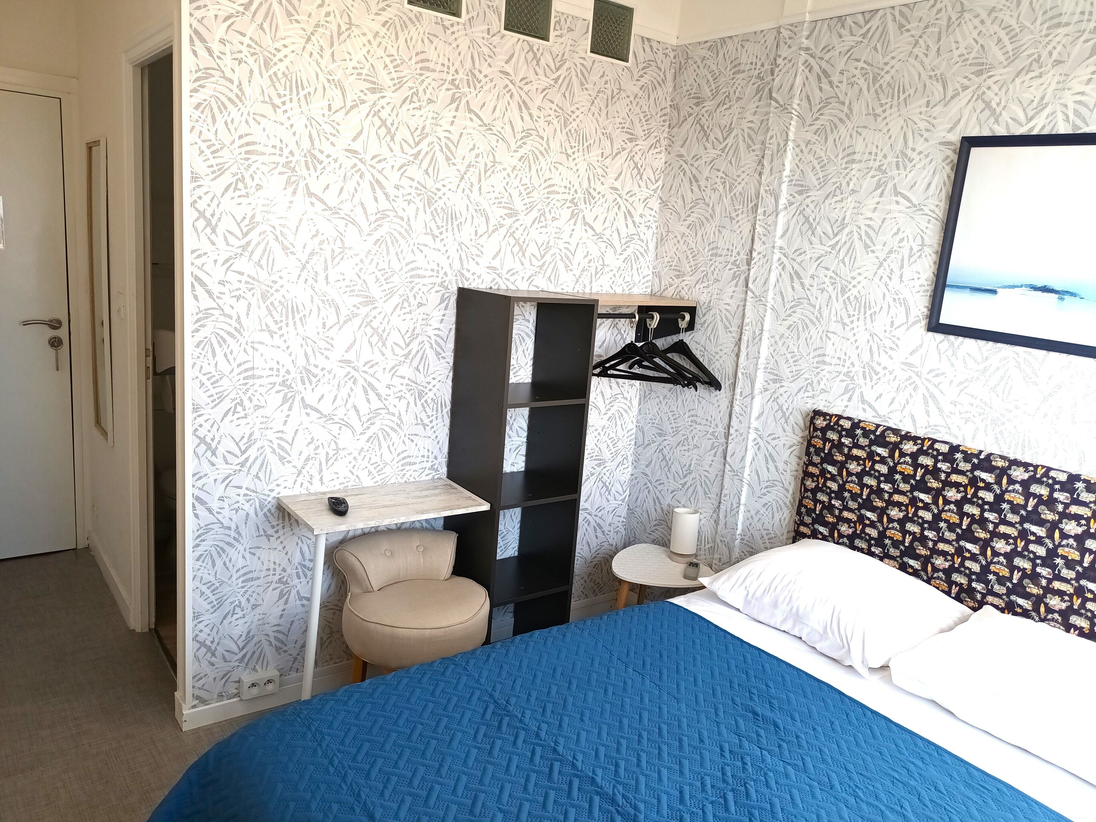 double room (2nd floor) | 1 bedroom, in-room safe, individually decorated, individually furnished