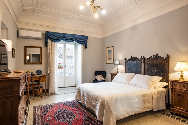 Egyptian cotton sheets, premium bedding, down comforters