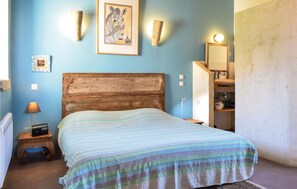 1 chambre, lit parapluie, draps fournis