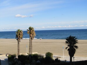 On the beach - Rental apartment F2 calm facing the sea direct beach access Canet-en-Roussillon (Canet-en-Roussillon)