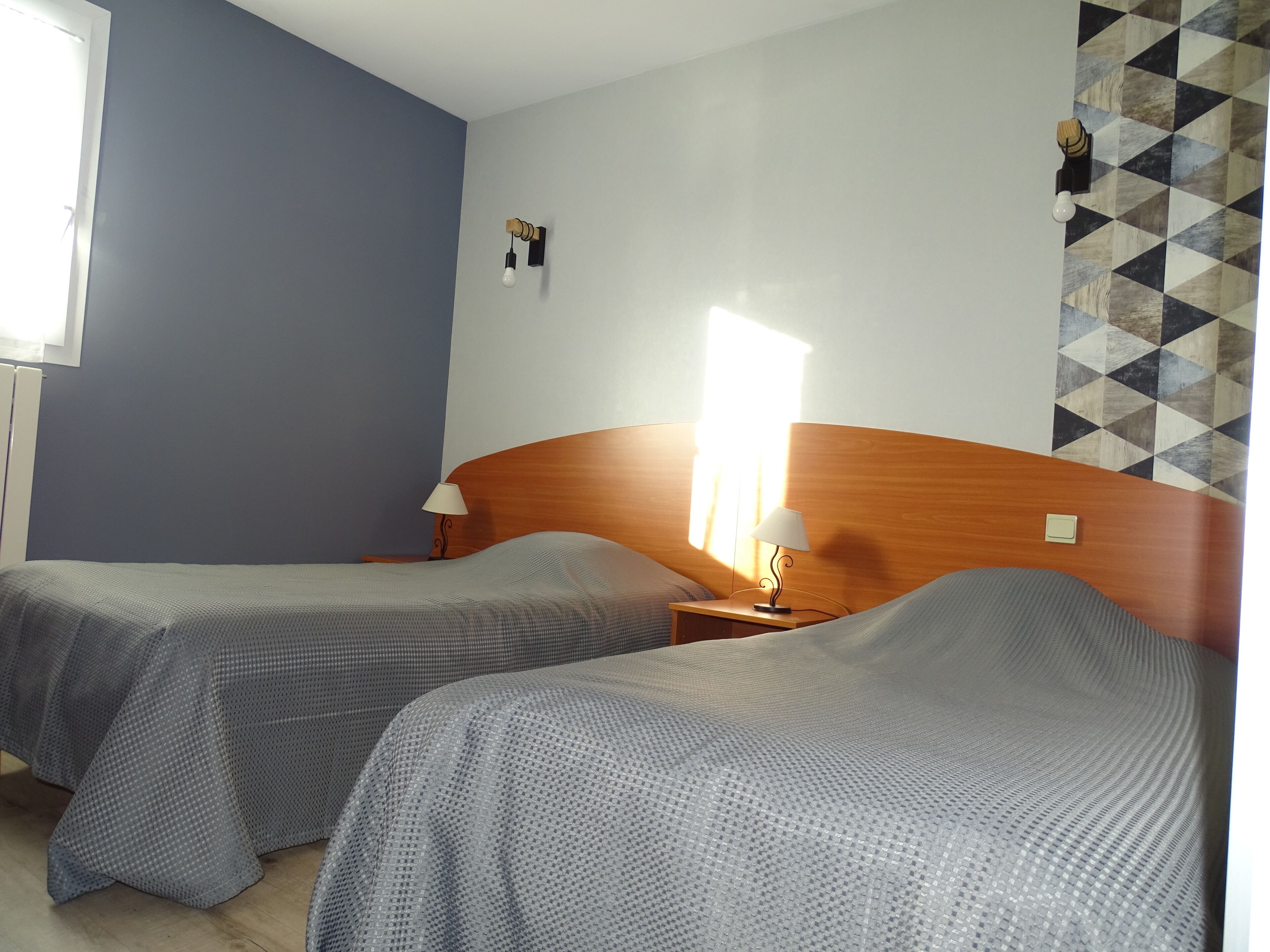 twin room | individually decorated, individually furnished, desk, iron/ironing board