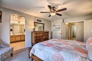 4 bedrooms, iron/ironing board, Internet, bed sheets