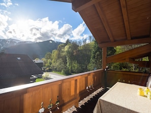 Villa | Balcony - Modern Villa Near Ski Area in Zell am See (Zell am See)