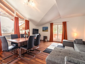 Dining - Modern Villa Near Ski Area in Zell am See (Zell am See)