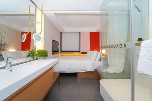 Executive Room (Church view) | Bathroom sink - No. 8 Art Hotel (Shanghai)