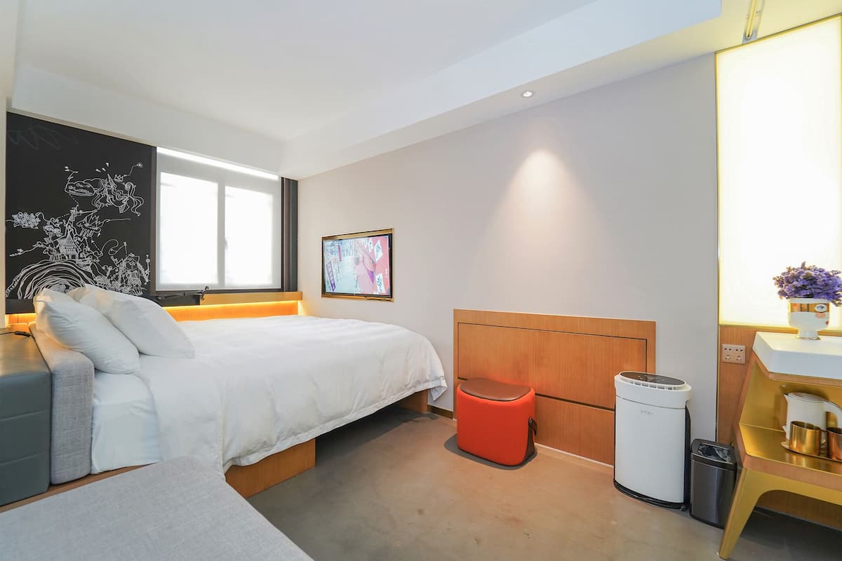 Grand Double Room | Free WiFi