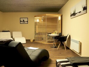 Sauna y tina de hidromasaje