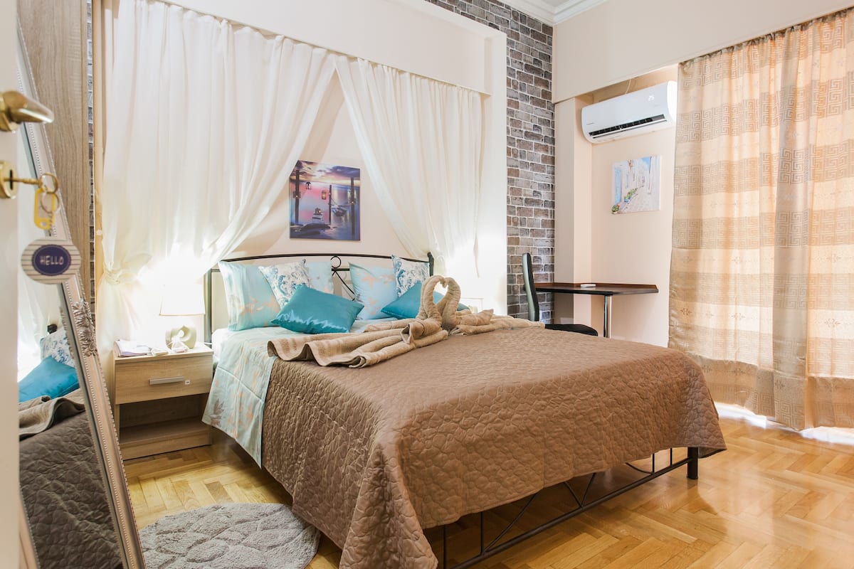 Chambre Confort double | Système d’insonorisation, fer et planche à repasser