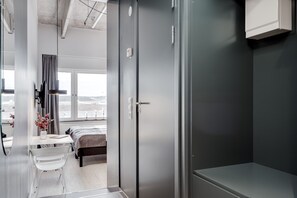 Pintu masuk interior