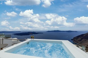 Luxury Studio Suite | Terrace/patio