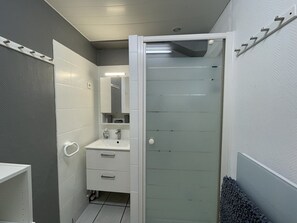 Hiustenkuivaaja
