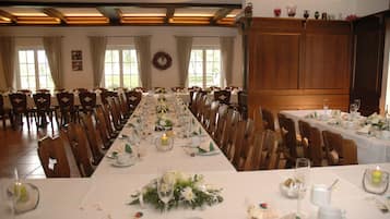 Banquet hall