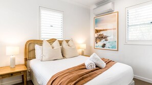 4 chambres, fer et planche à repasser, Wi-Fi, draps fournis