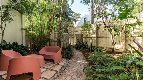 Byron Beachside 9 - Byron perfection