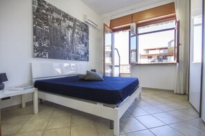 2 quartos, ferros/tábuas de passar roupa, Wi-Fi, roupa de cama