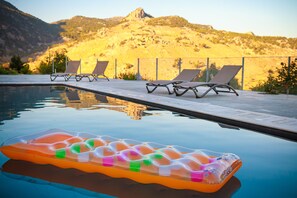 Seasonal outdoor pool, pool umbrellas, pool loungers - Pezoulia (Ierapetra)