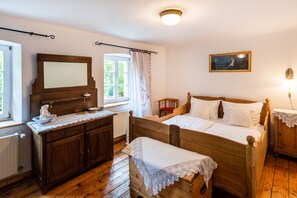 5 dormitorios, caja fuerte, tabla de planchar con plancha y wifi gratis