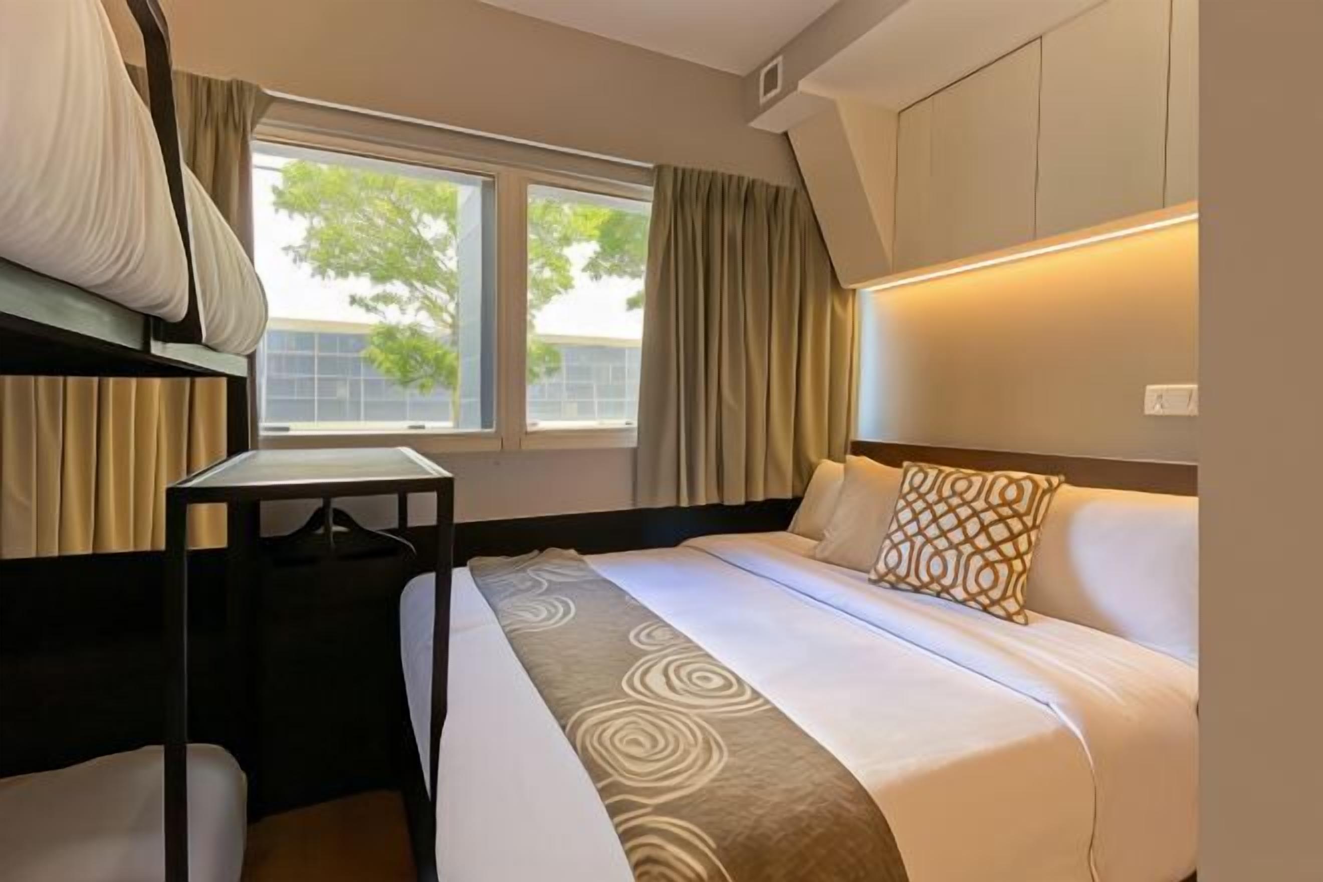 In-room safe, desk, laptop workspace, soundproofing