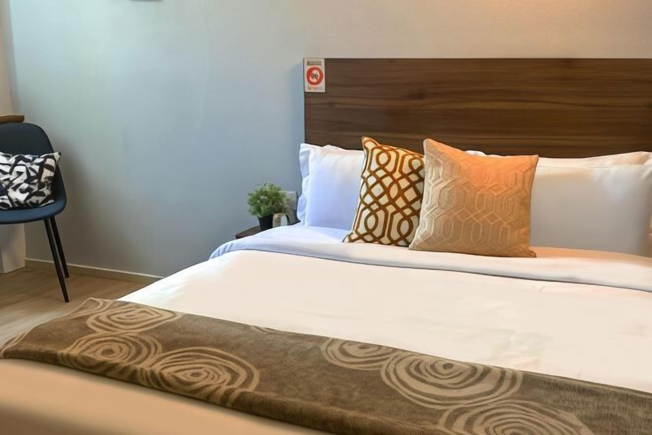 In-room safe, desk, laptop workspace, soundproofing