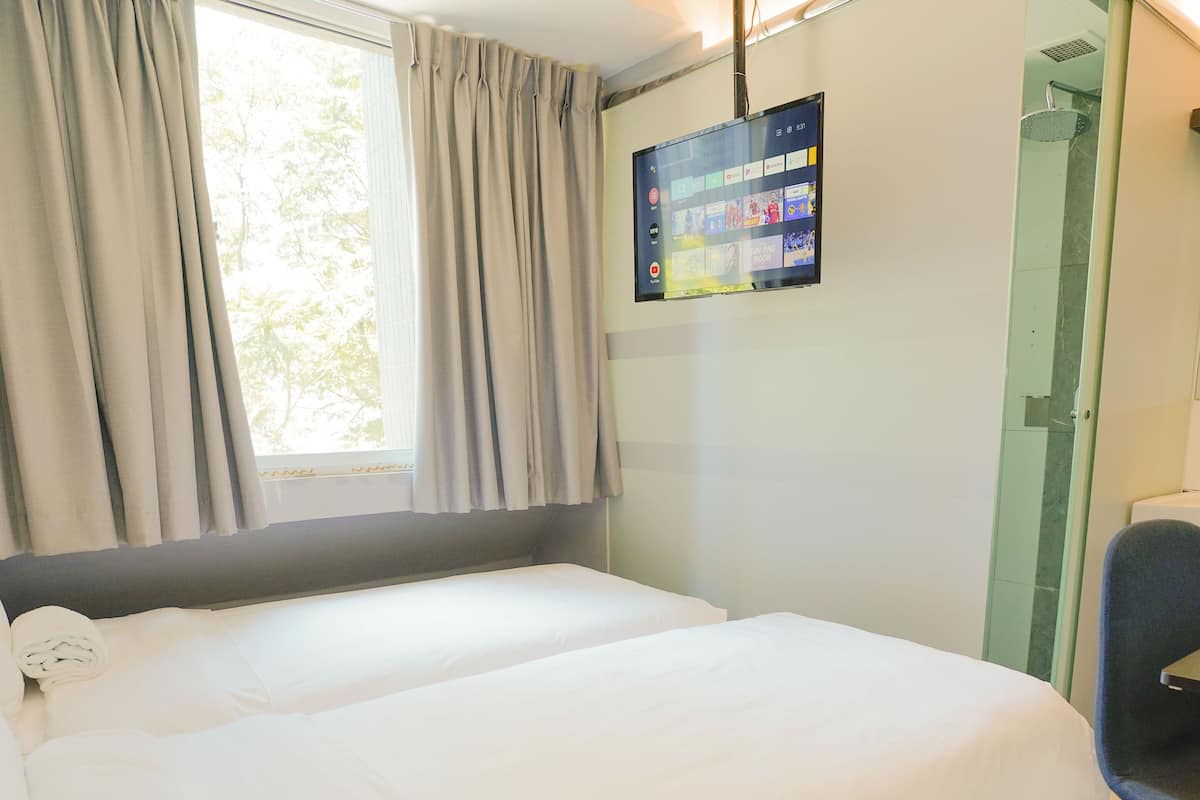 Cabin M, Twin, Window, Private Bathroom | In-room safe, desk, laptop workspace, soundproofing