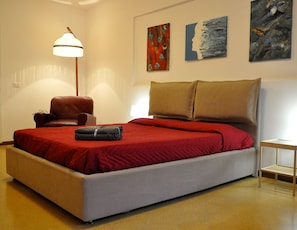 1 bedroom, free WiFi, bed sheets