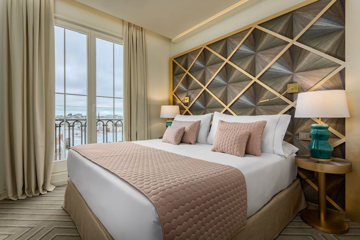 Standard Room (View) | Minibar, in-room safe, desk, laptop workspace