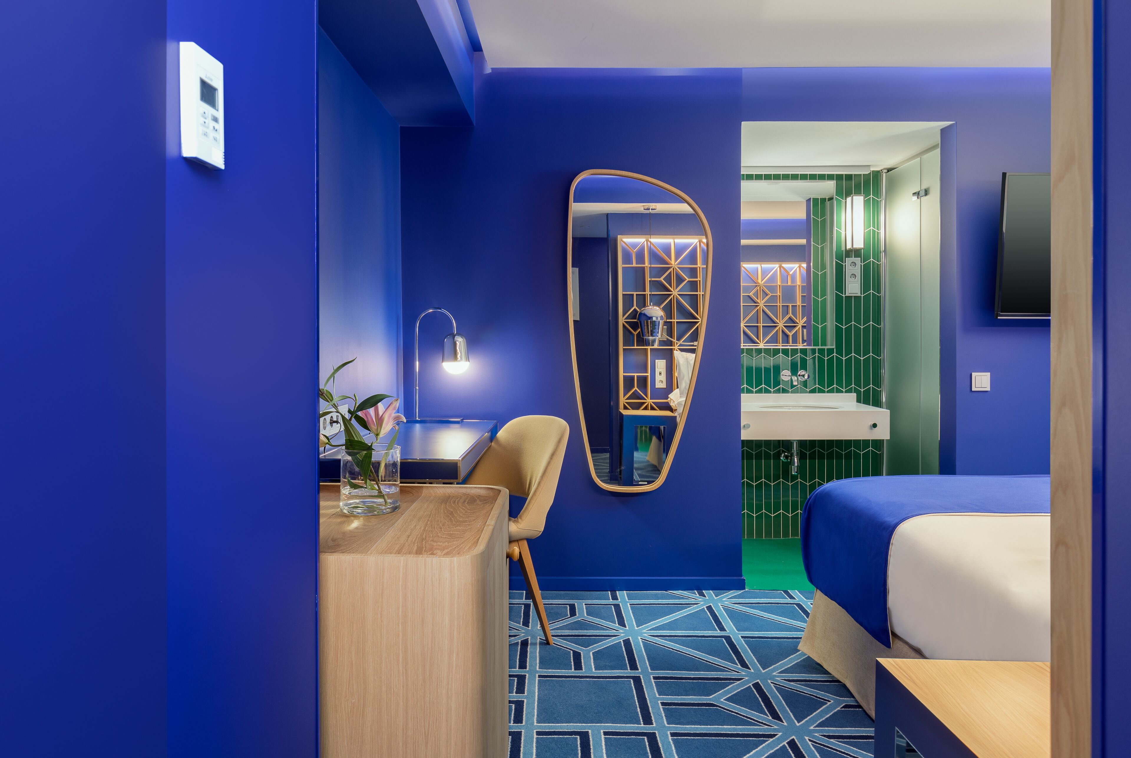 Basic Room | Minibar, in-room safe, soundproofing, free WiFi