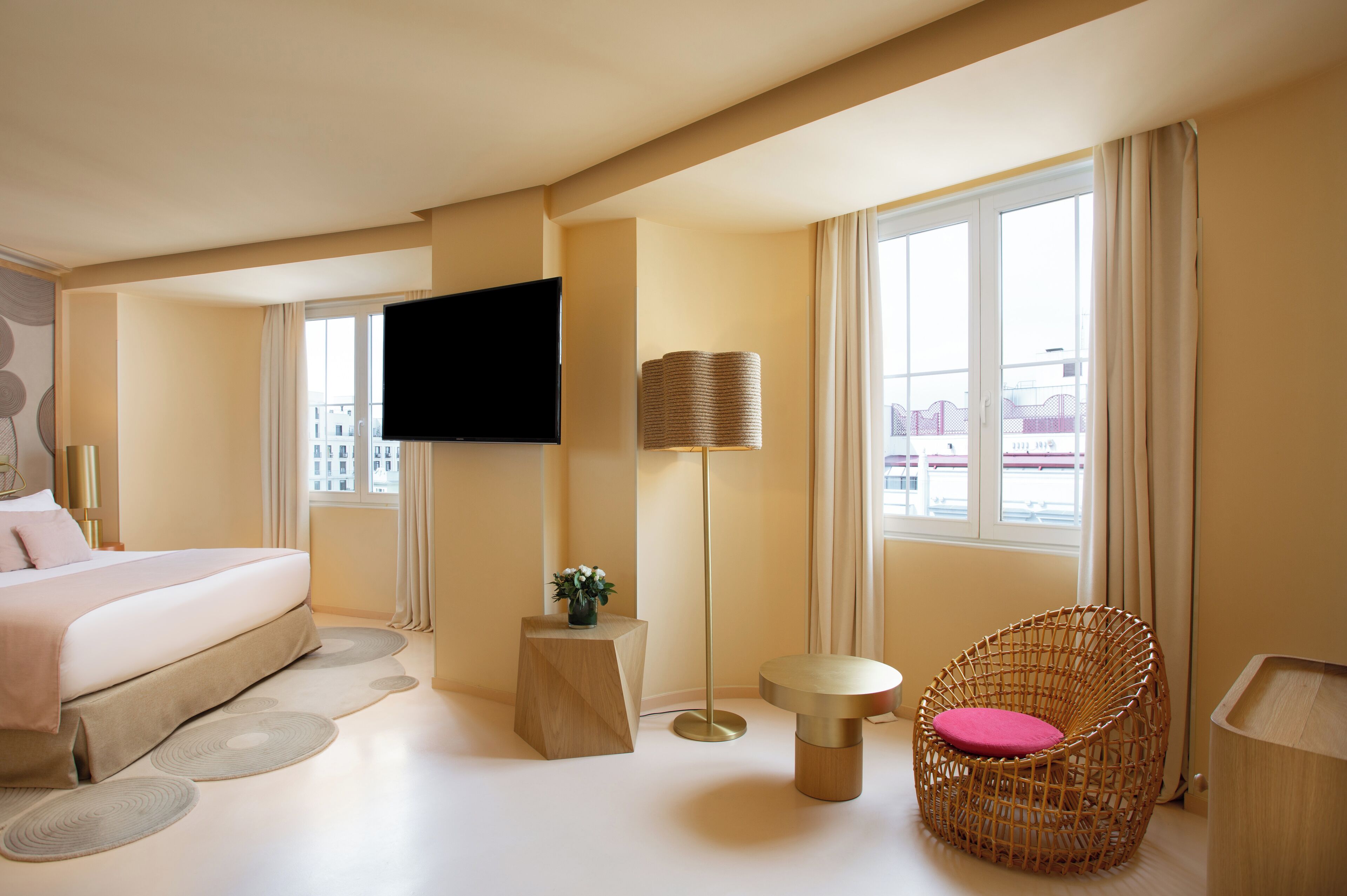 junior suite (gran via view) | minibar, in-room safe, desk, laptop workspace