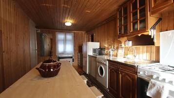Ferienhaus | Eigene Küche | Kühlschrank, Herdplatte, Wasserkocher, Kochgeschirr/Geschirr/Besteck
