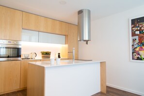 Apartment, 1 Schlafzimmer (Maison 4) | Eigene Küche | Großer Kühlschrank, Mikrowelle, Ofen, Herdplatte