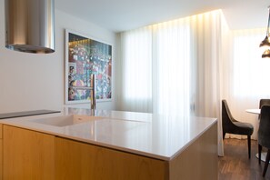 Apartment, 1 Schlafzimmer (Maison 4) | Eigene Küche | Großer Kühlschrank, Mikrowelle, Ofen, Herdplatte